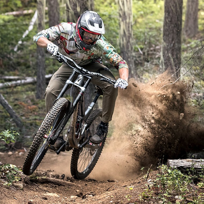 Full suspension and hardtail mountain bikes for all-mountain, enduro, downhill, cross country rides